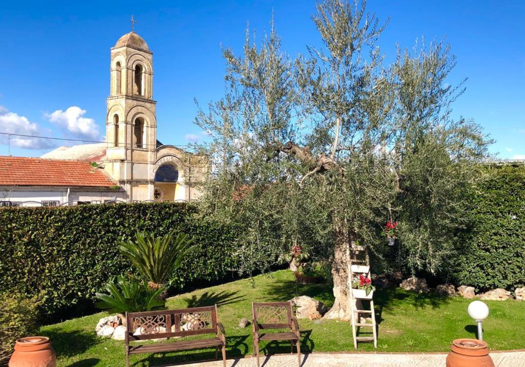 Hotel D'Altavilla Canosa di Puglia Exterior foto