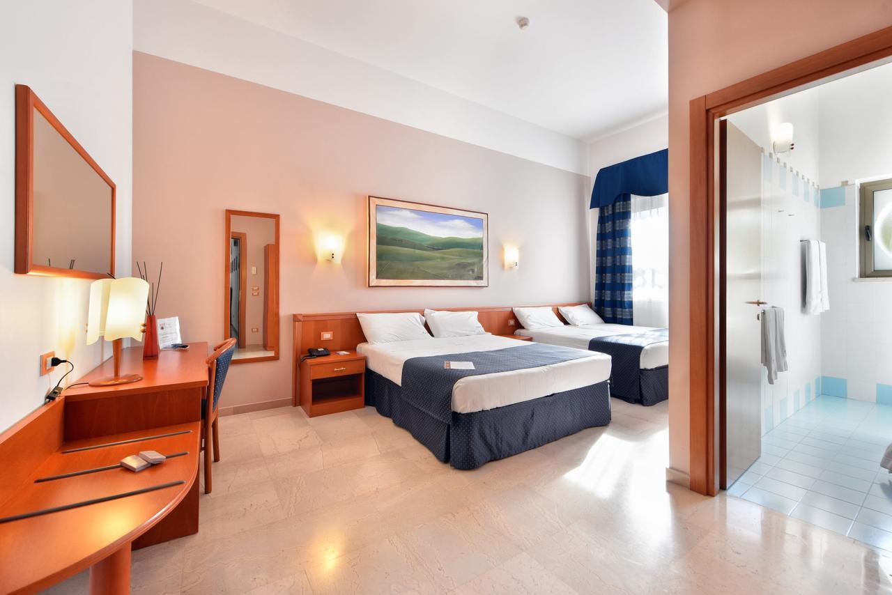 Hotel D'Altavilla Canosa di Puglia Exterior foto